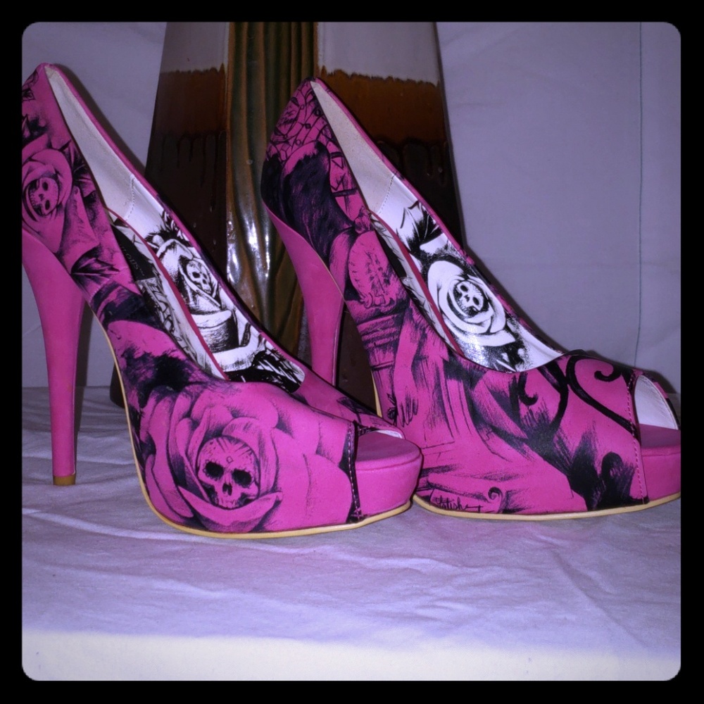 Justfab women heel shoe